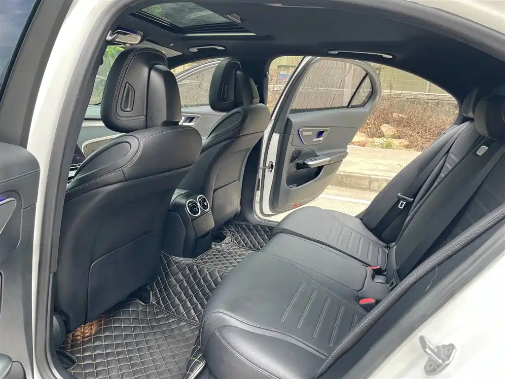 Mercedes-Benz C-Class 2022 Facelift C 200 L Sport фото 8