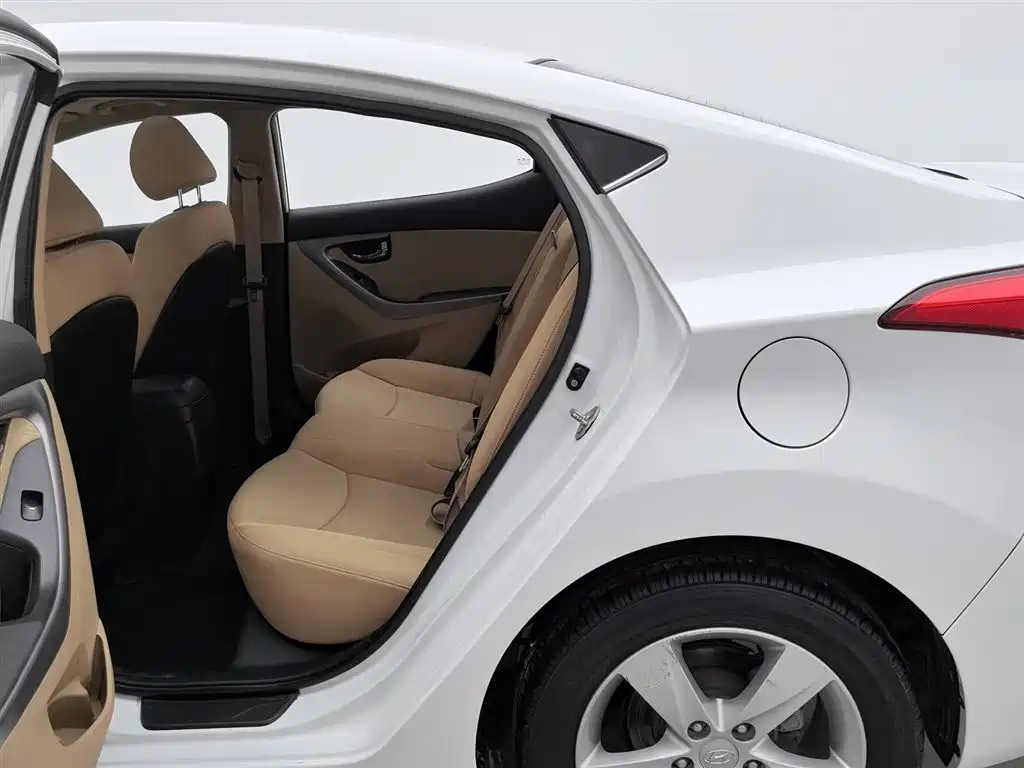 Hyundai Langdong 2012 1.6L Manual Leading фото 15