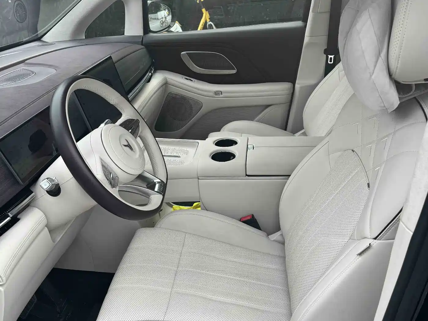 Voyah Auto Voyah Dreamer 2025 Model PHEV Basic Version фото 6