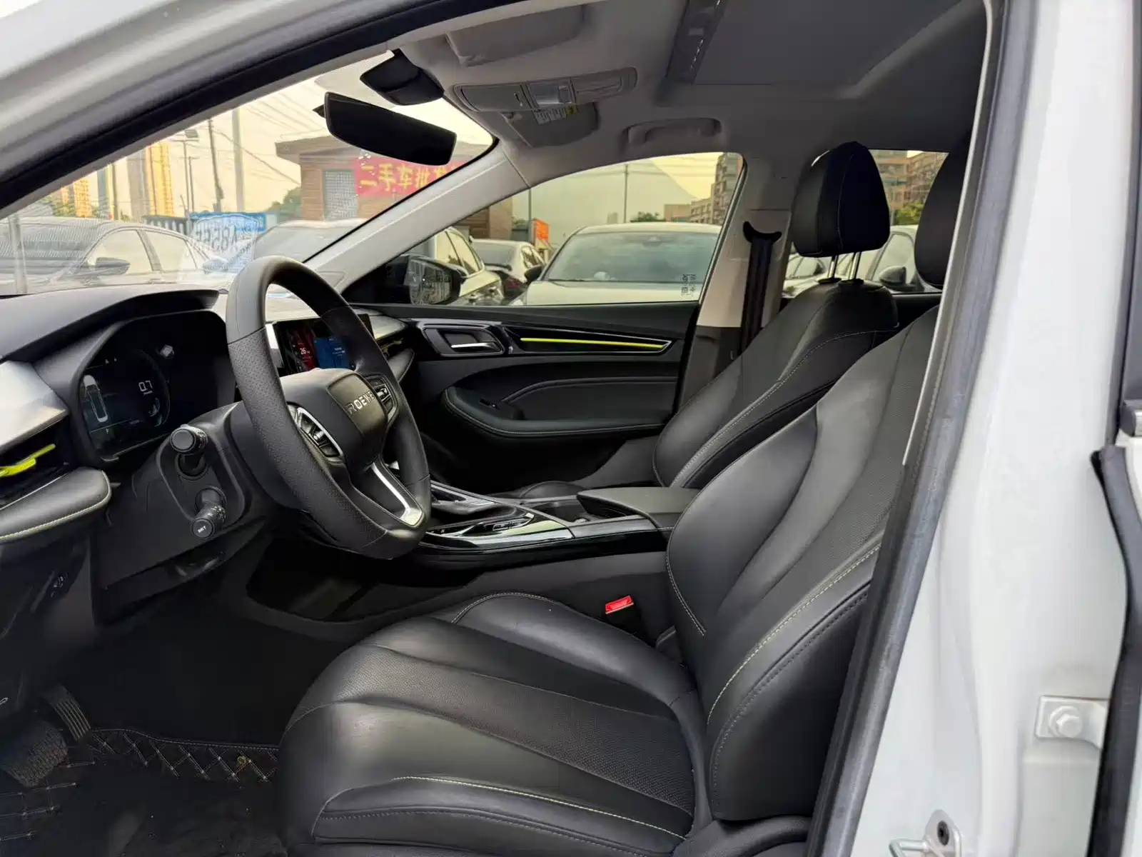 Фото 4 - Roewe i5