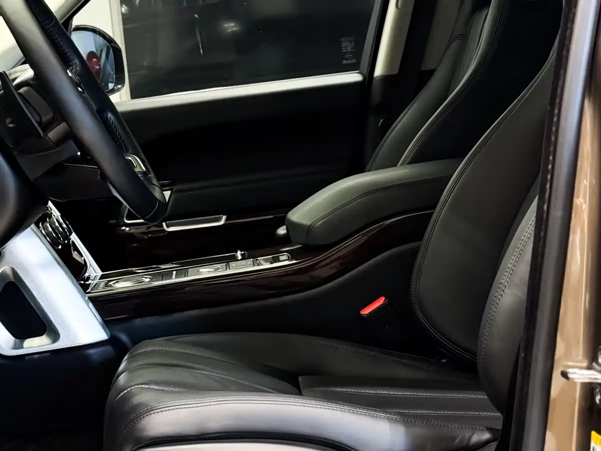 Land Rover Range Rover 2013 3.0 TDV6 Vogue фото 12