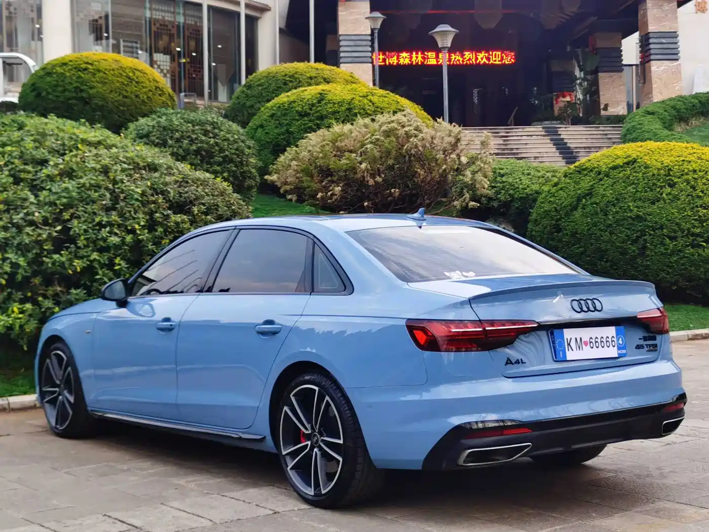 Audi A4L 2024 45 TFSI quattro Premium Dynamic фото 10