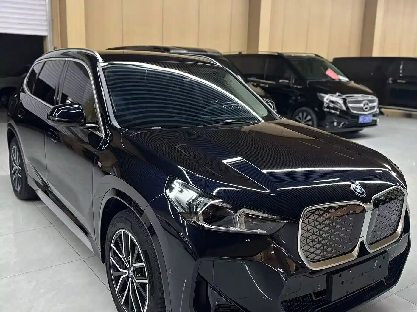BMW iX1 2025 2025 eDrive25L M Sport Package
