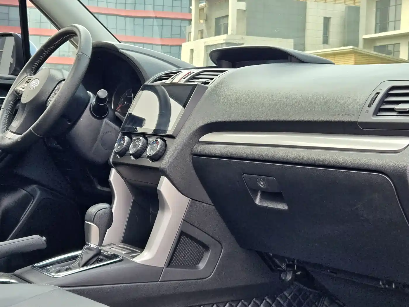 Subaru Forester 2013 2.5i Automatic Luxury Edition фото 9