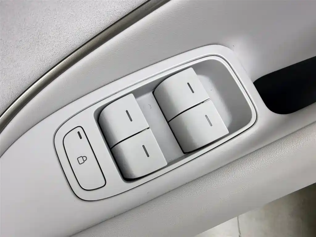 Xiaomi Auto Xiaomi SU7 2024 RWD Ultra Long Range Advanced Smart Driving Pro Edition фото 26