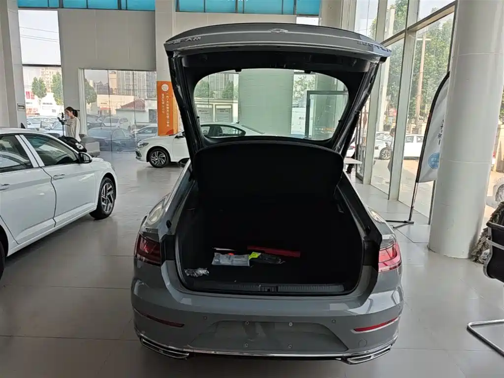 Photo 19 - Volkswagen CC