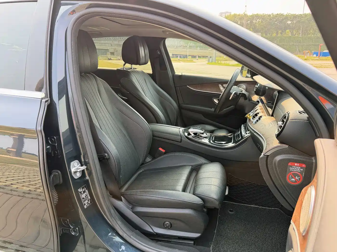 Mercedes-Benz E-Class 2017 E 200 L 4MATIC фото 14