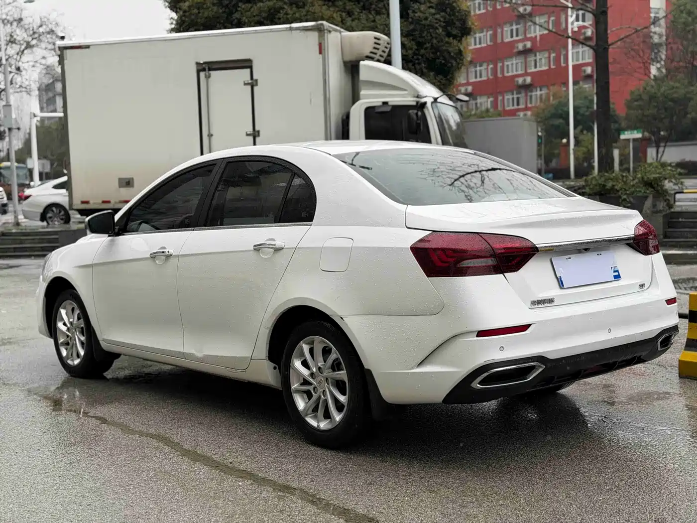 GEELY AUTOMOBILE EMGRAND