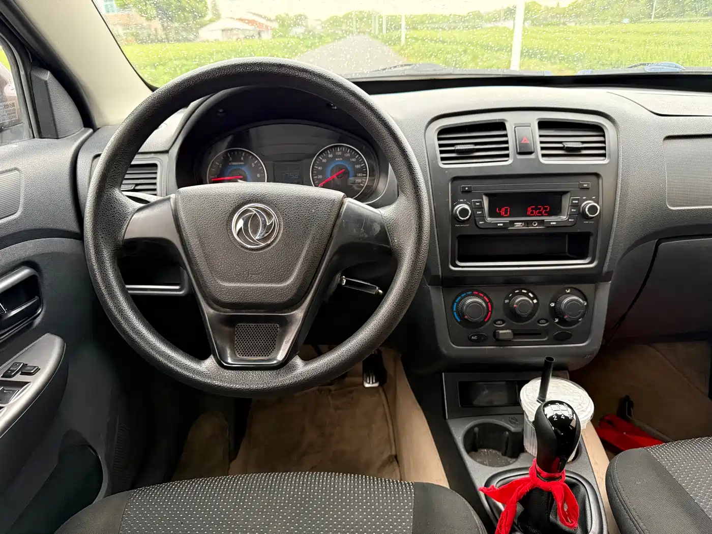 Dongfeng Fengguang Fengguang 330 2016 2014 1.5L Manual Comfort DK15-02