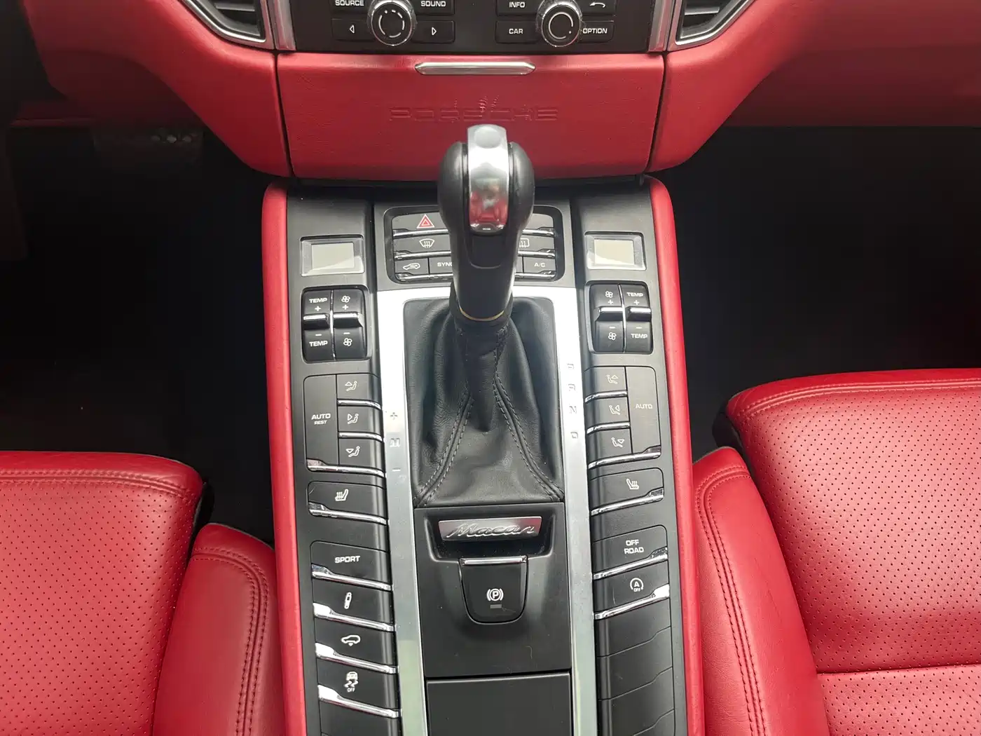 Porsche Macan 2014 Macan S 3.0T фото 10