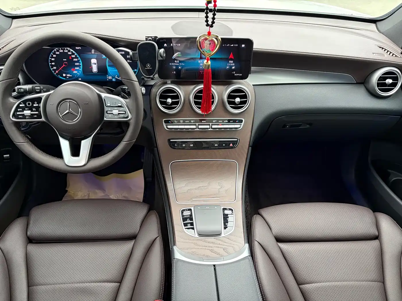 Mercedes-Benz GLC 2020 GLC 260 L 4MATIC Luxury фото 10