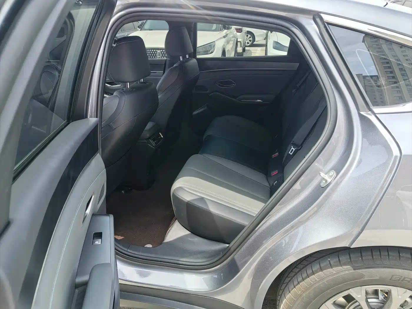 BYD Qin L 2025 DM-i Smart Drive Edition 120KM Leading фото 9