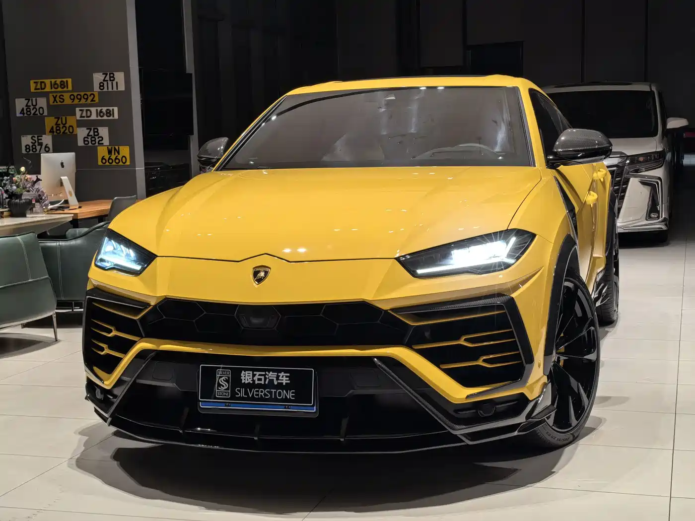 Lamborghini Urus 2023 2021 4.0T V8