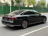 Фото 9 - Audi A8