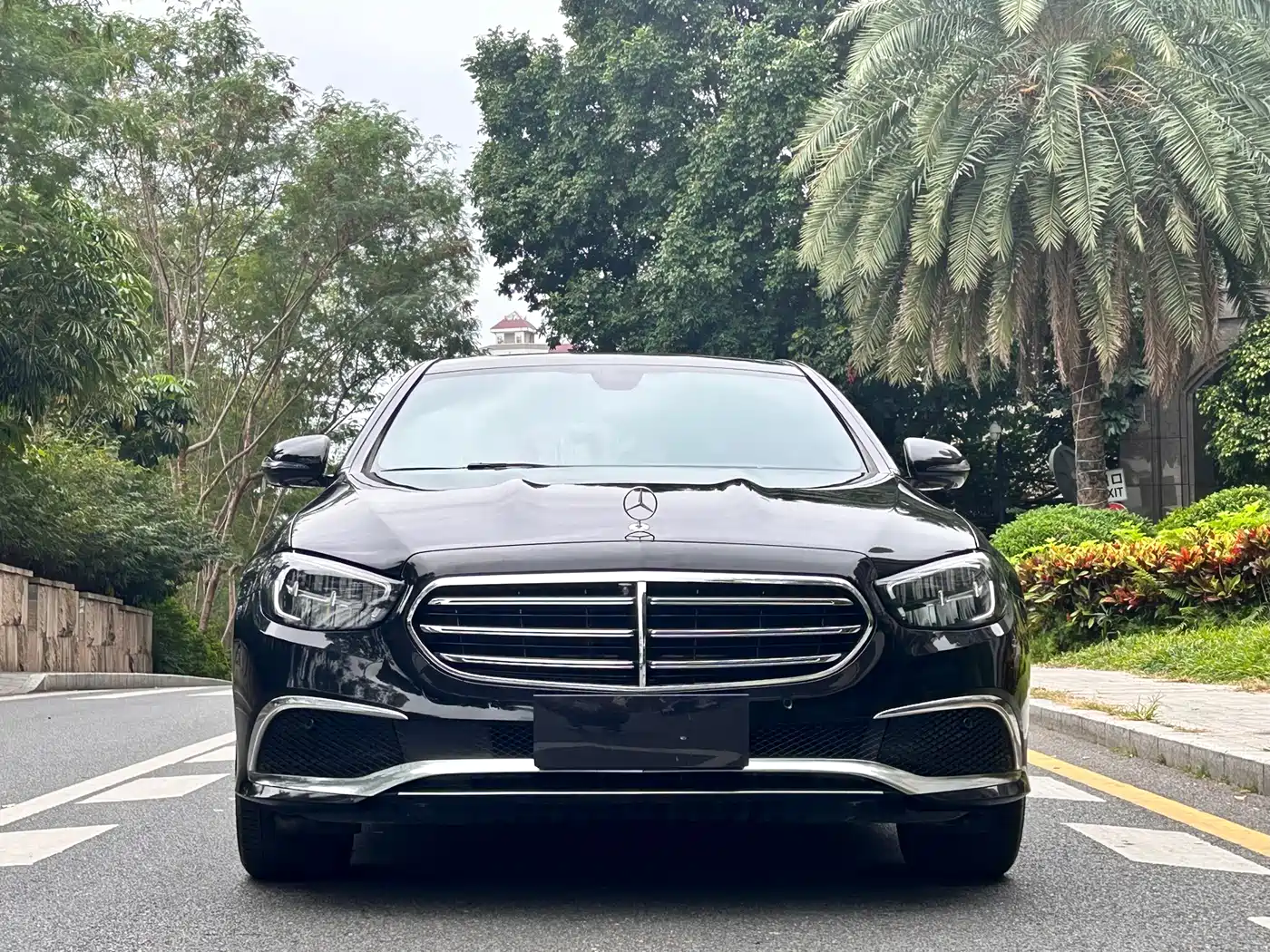 Mercedes-Benz E-Class 2021 E 300 L Fashion фото 2
