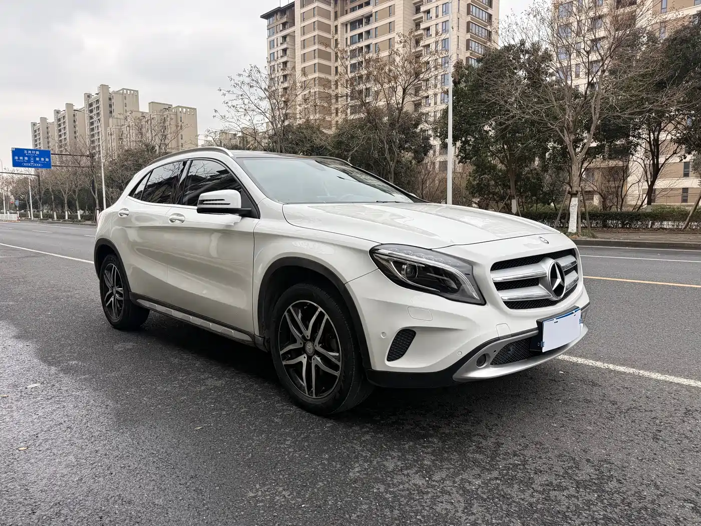 Mercedes-Benz GLA 2017 GLA 220 4MATIC Fashion фото 3