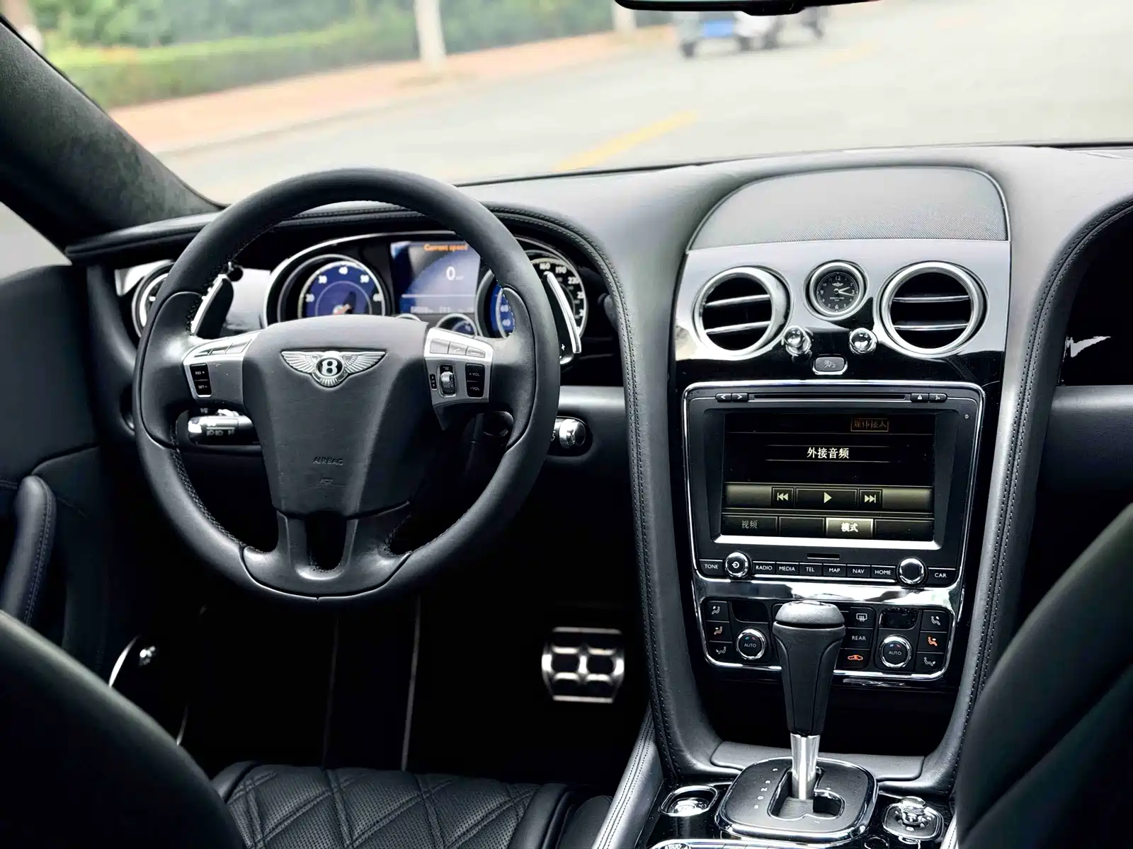Фото 5 - Bentley Continental
