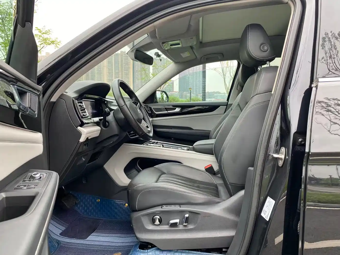 Volkswagen Teramont 2023 380TSI AWD Premium Luxury Edition фото 4