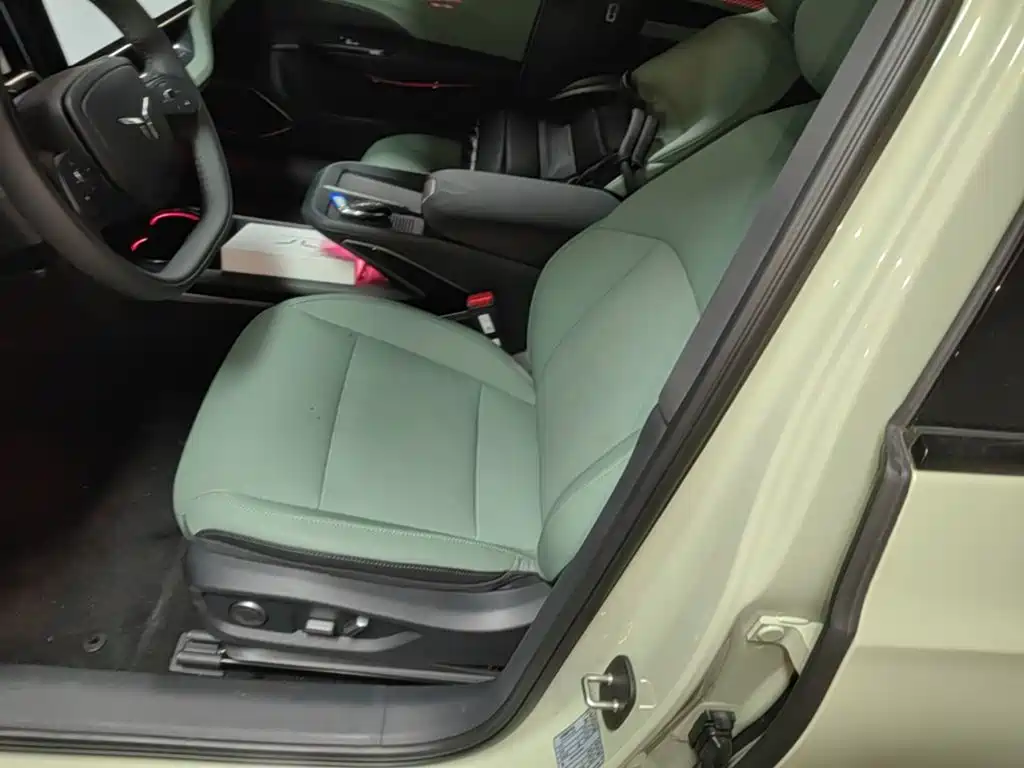 Hongqi EH7 2026 2025 690 Smart Selection Edition