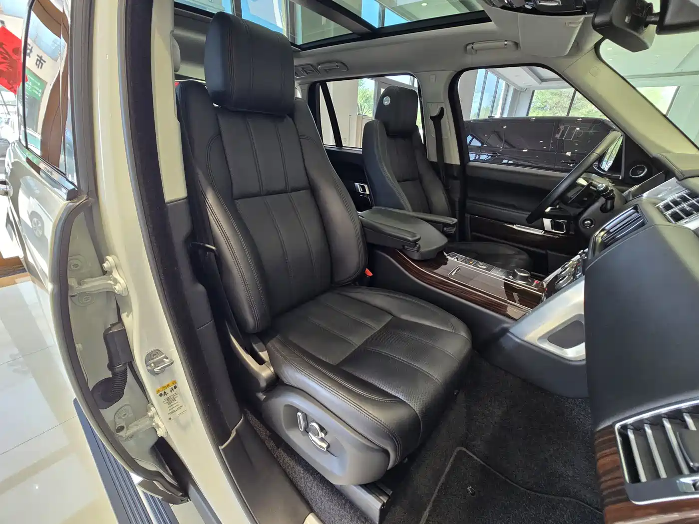 Land Rover Range Rover 2016 3.0 SC V6 Vogue SE Autobiography LWB фото 14