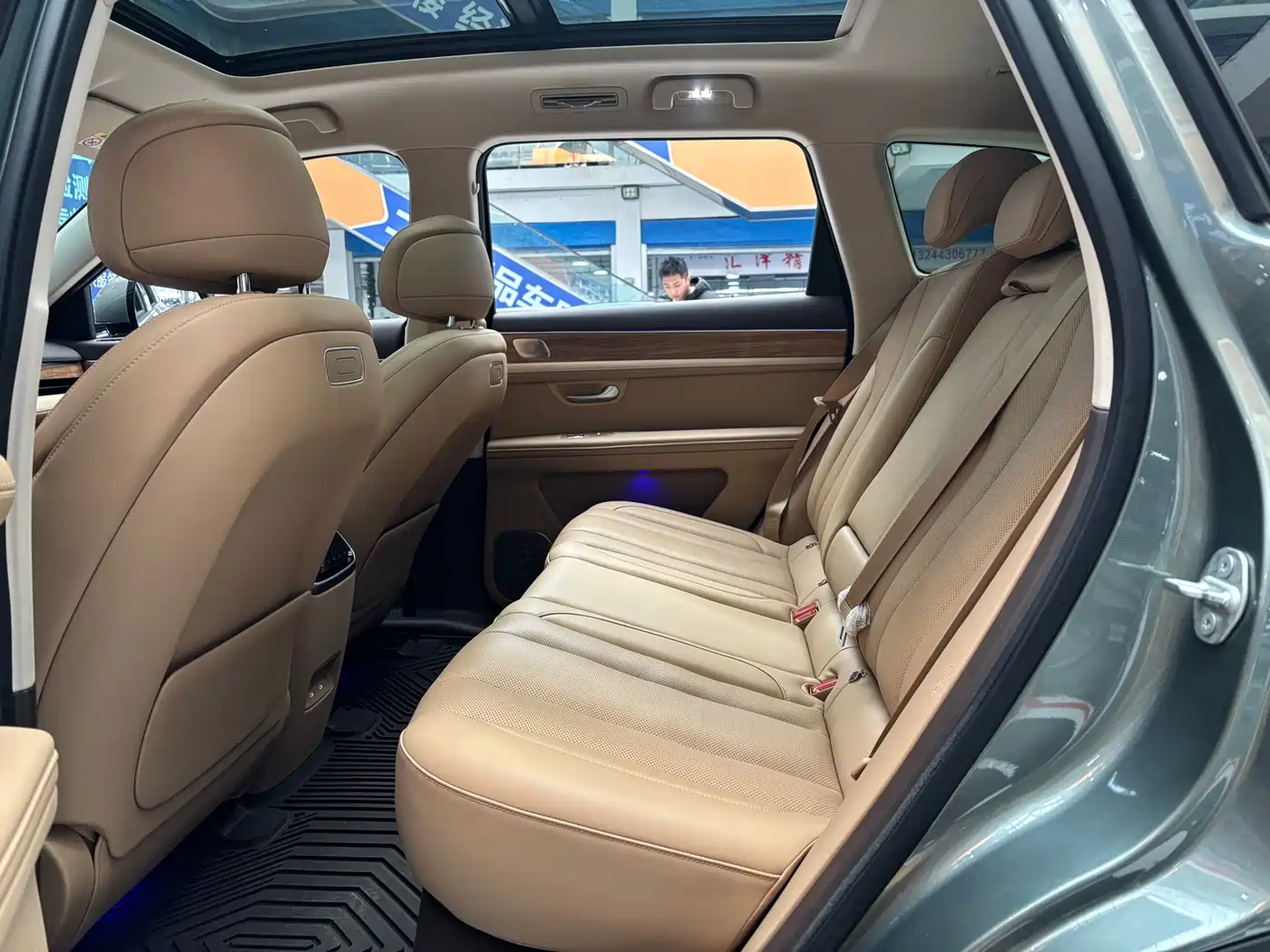 AITO Wenjie AITO M7 2024 1.5T Smart Drive 4WD Ultra 5-seater фото 9