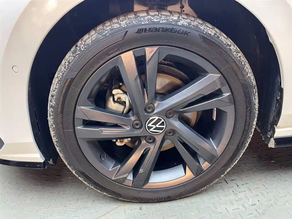 Volkswagen Golf 2023 280TSI DSG R-Line Lite фото 31