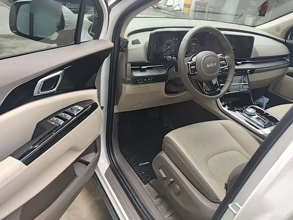 Kia Carnival 2026 2026 Model 2.0T Luxury Tech Edition