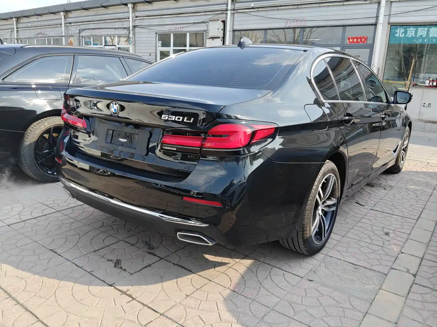 BMW 5 SERIES