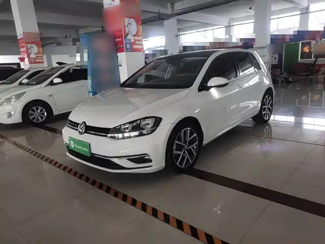 Volkswagen Golf 2020