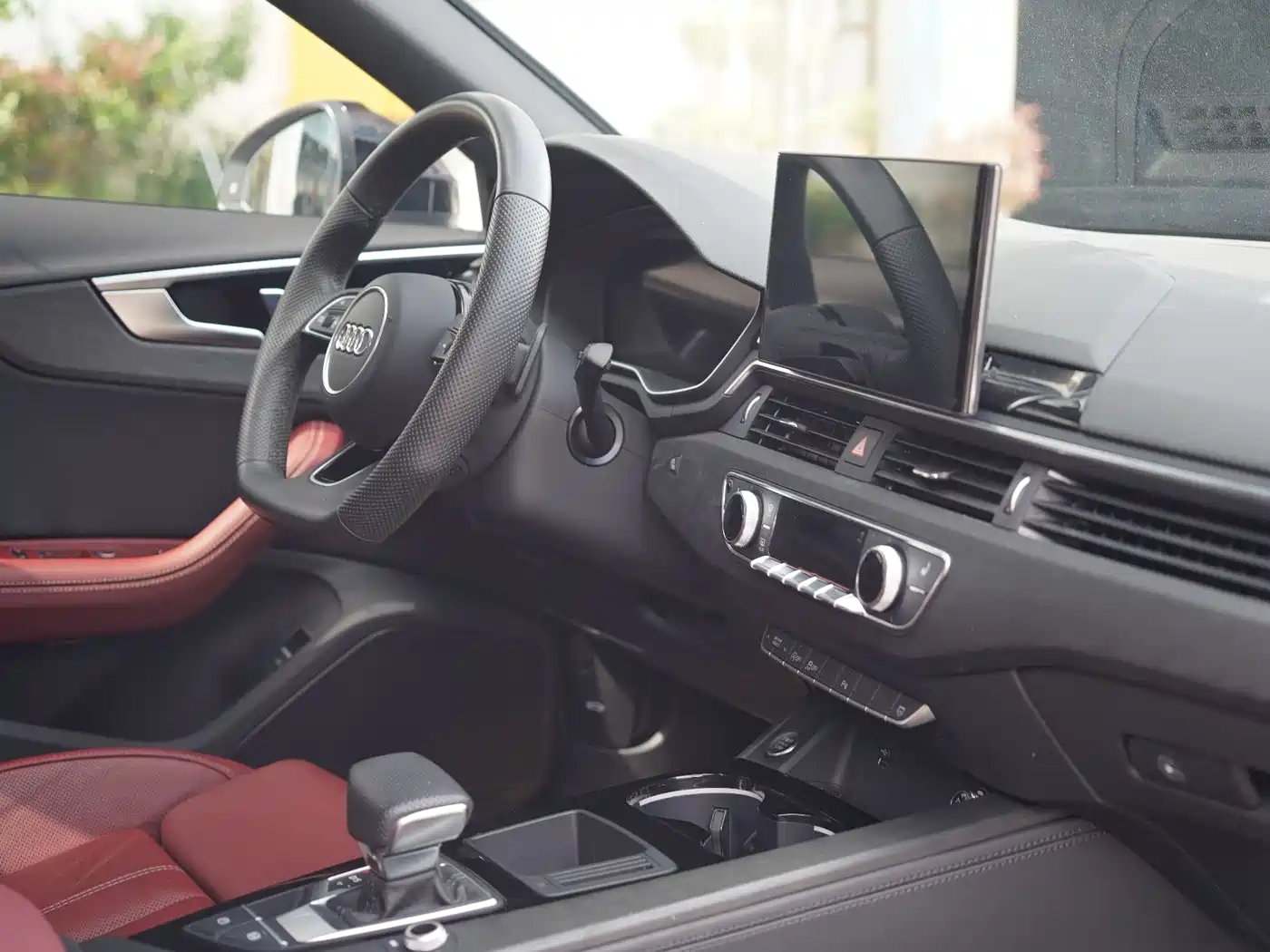 Audi A4L 2024 40 TFSI Luxury Dynamic фото 14