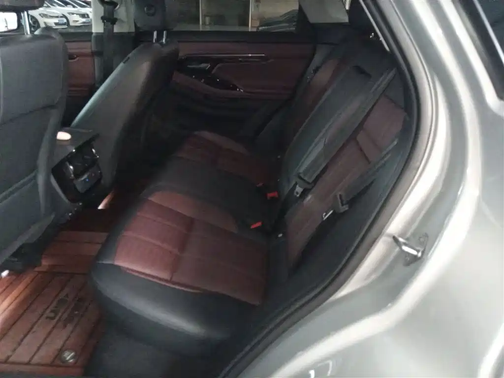 Land Rover Range Rover Evoque 2021 Range Rover Evoque L 249PS R-Dynamic S Performance Edition фото 13