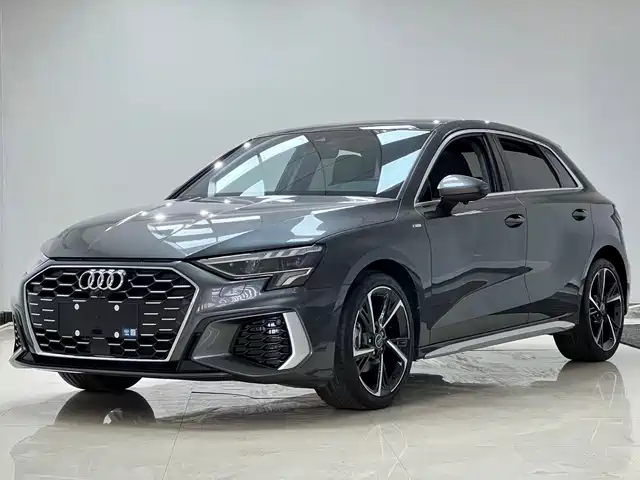 Audi A3 Рестайлинг, Sportback 35 TFSI, Стиль Спорт