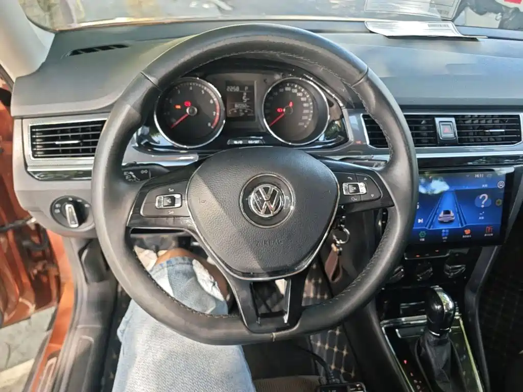 Volkswagen C-TREK 2018 2018 230TSI DSG Comfort