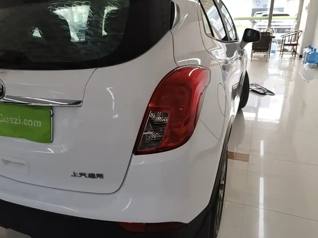 Фото 8 - Buick Encore