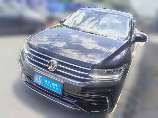 Volkswagen Tiguan L 2022