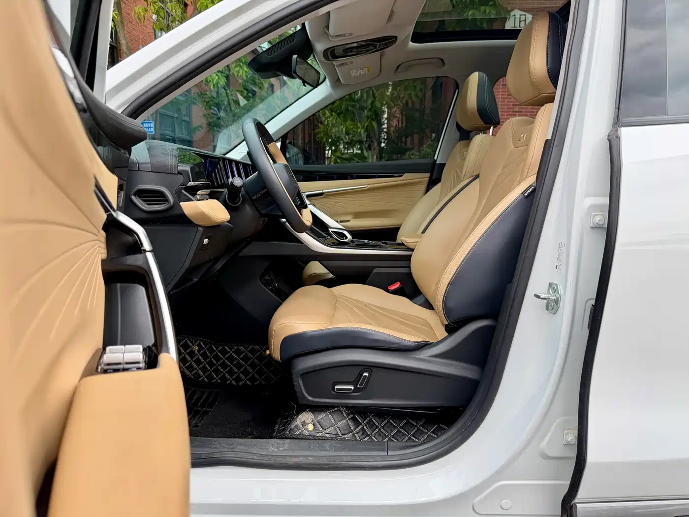 GEELY AUTOMOBILE BOYUE L