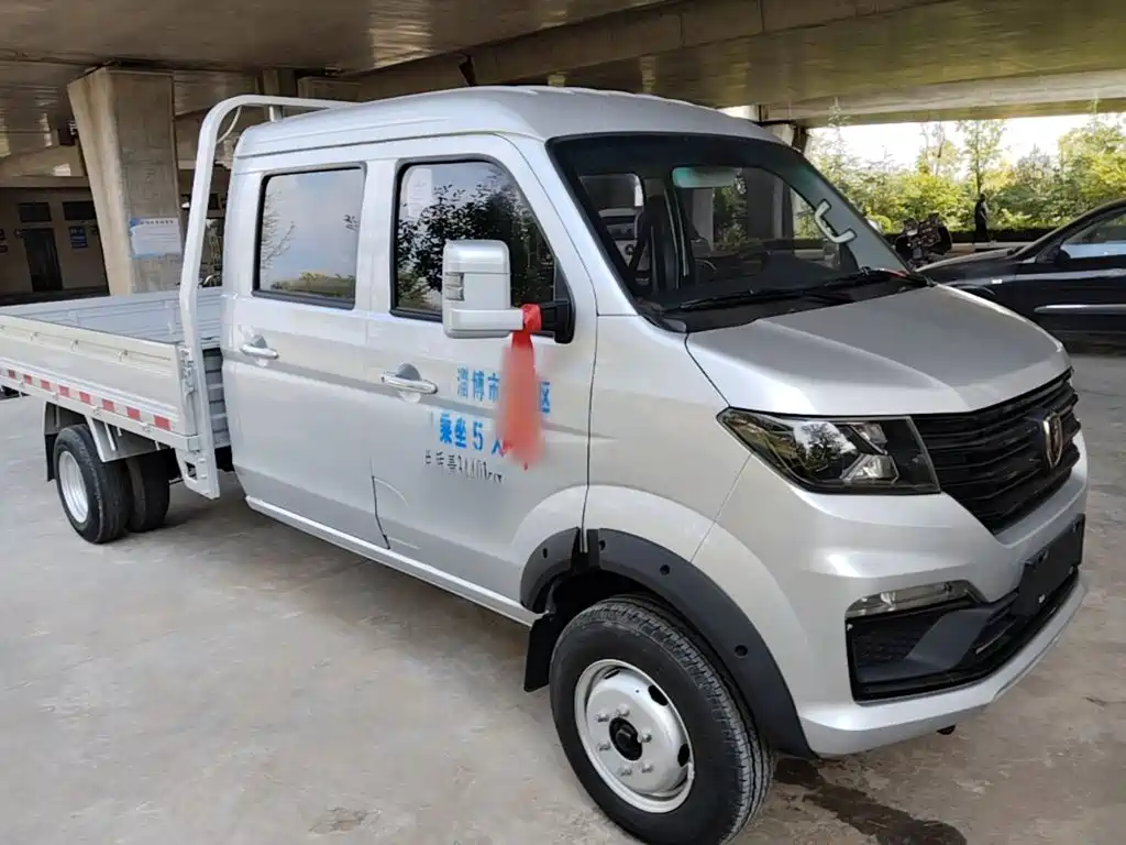 Jinbei Jinka S6 2023 2023 Model 1.6L Comfort Cargo Truck Double Row 3.0m SWD16MS