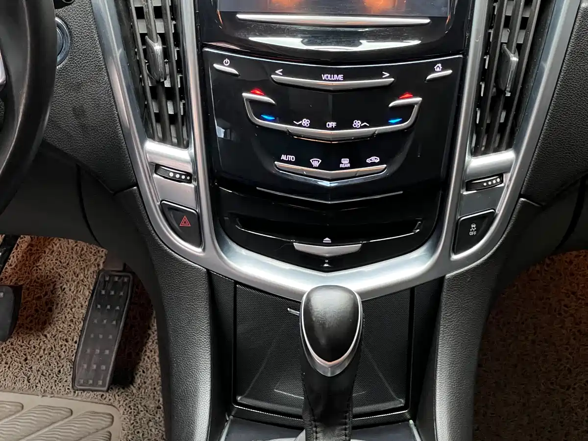 Cadillac SRX 2014 3.0L Comfort Model фото 6