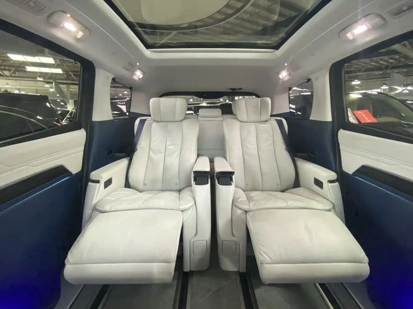 Buick Century 2025 2025 2.0T 7-Seater World Edition