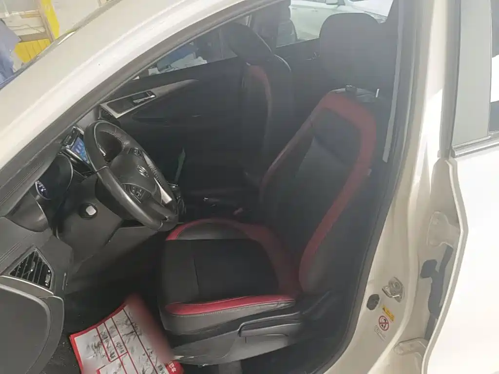 Changan Eado XT 2018 2016 1.6L Manual Stylish Cool Edition