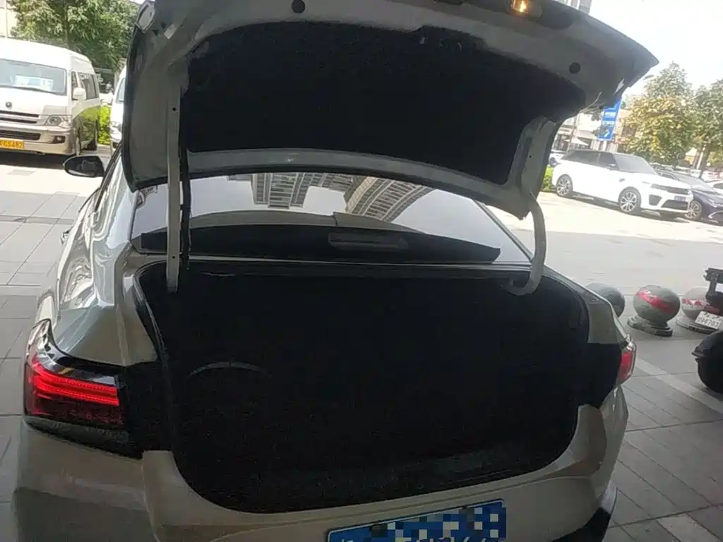 Venucia D60 2018 2018 1.6L CVT Smart Elite Edition