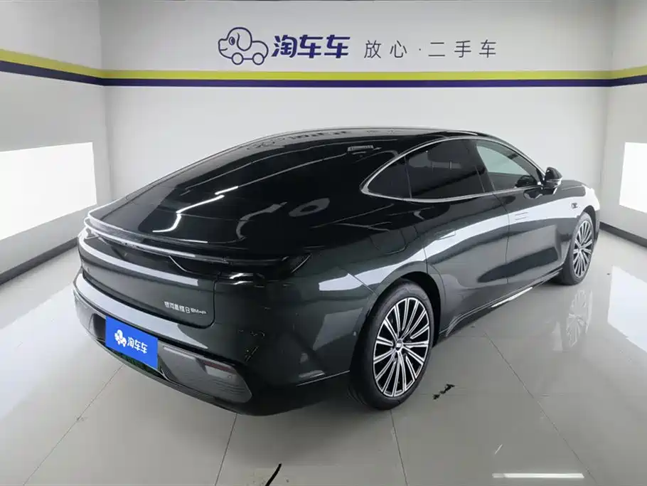 Geely Galaxy Galaxy Xingyao 8 2025 130km EM-P Starship Edition фото 3