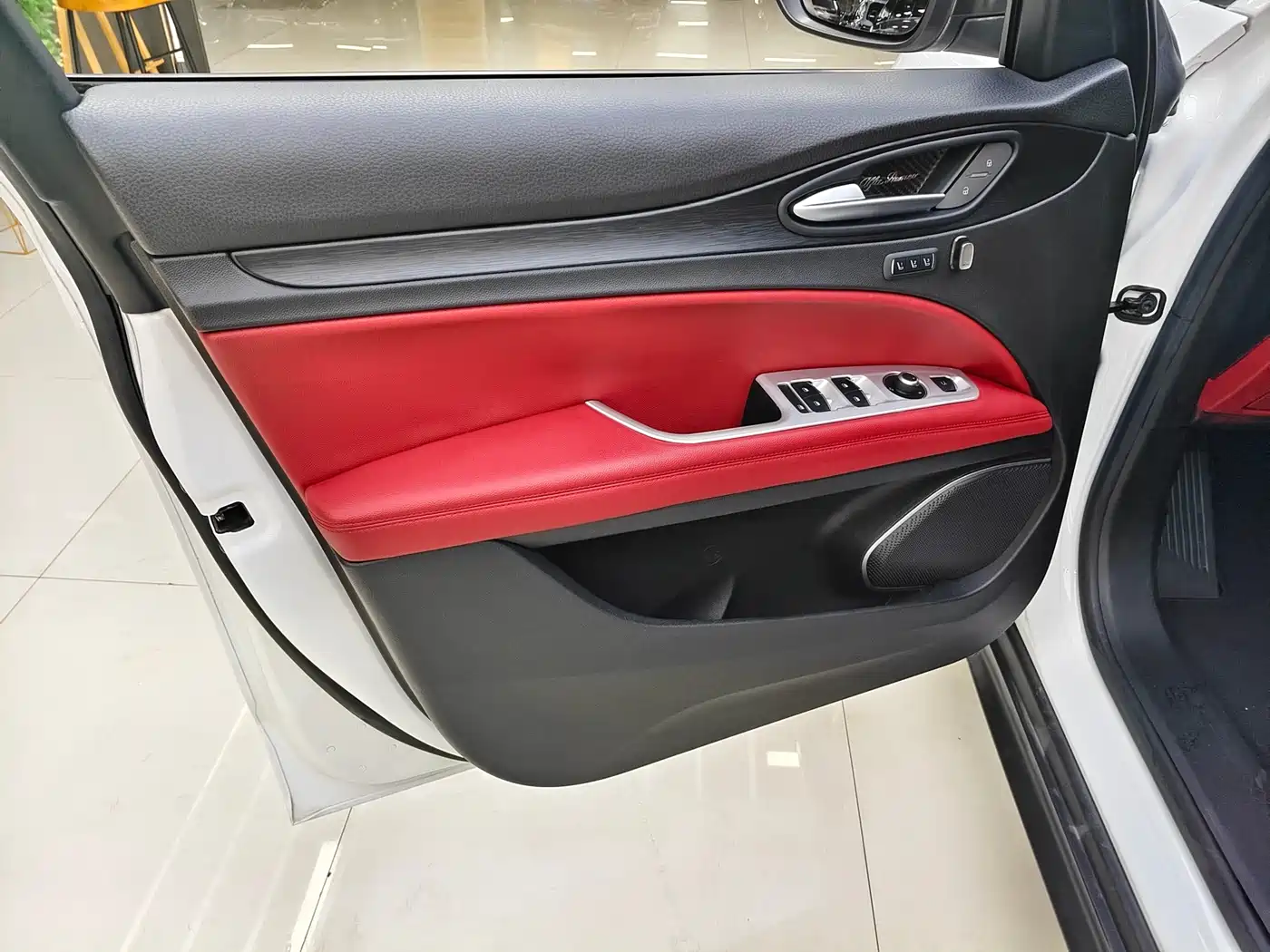 Alfa Romeo Stelvio 2019 2017 2.0T 200HP Elite
