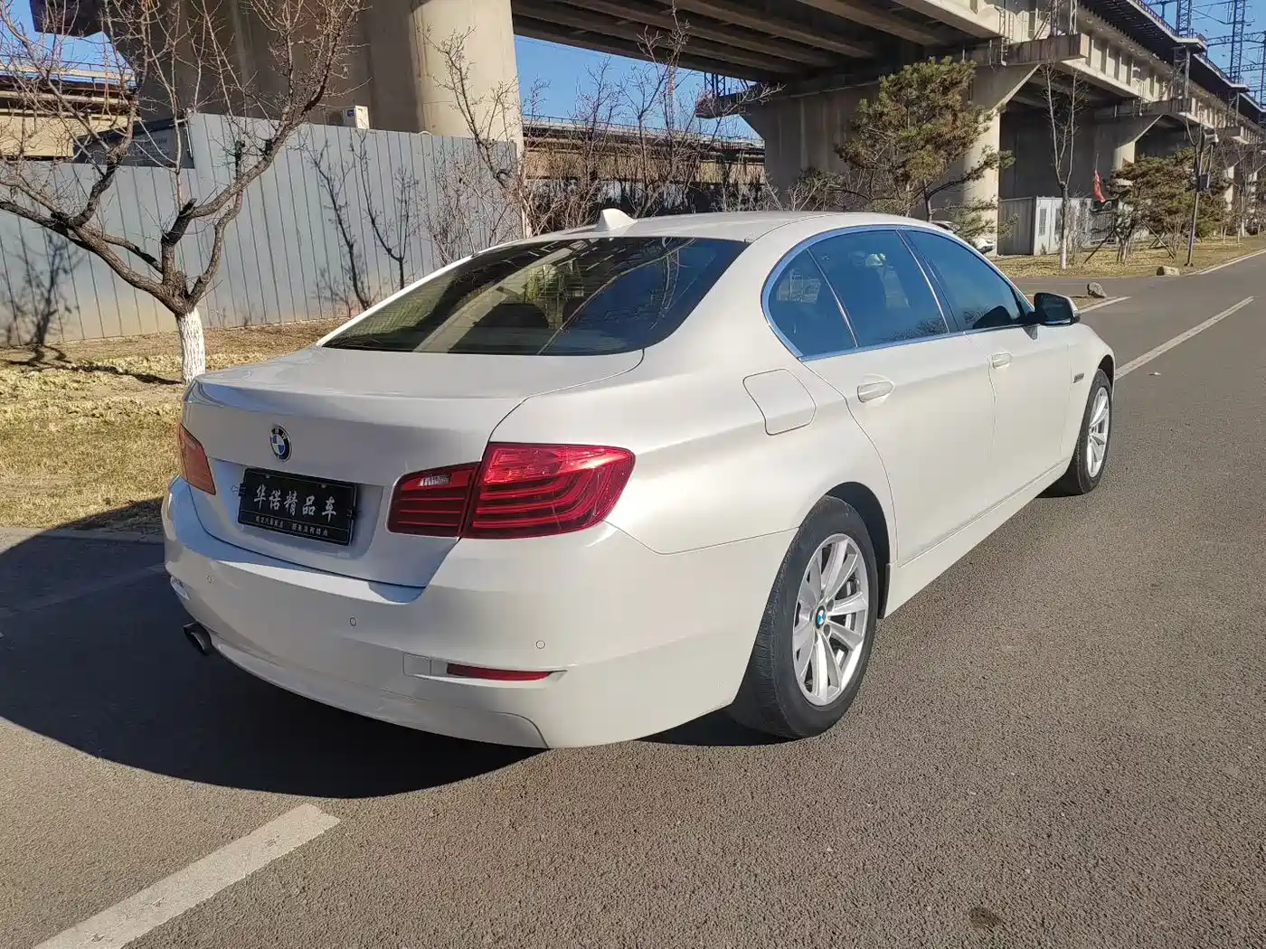 BMW 5 Series 2017 520Li Classic Edition фото 6