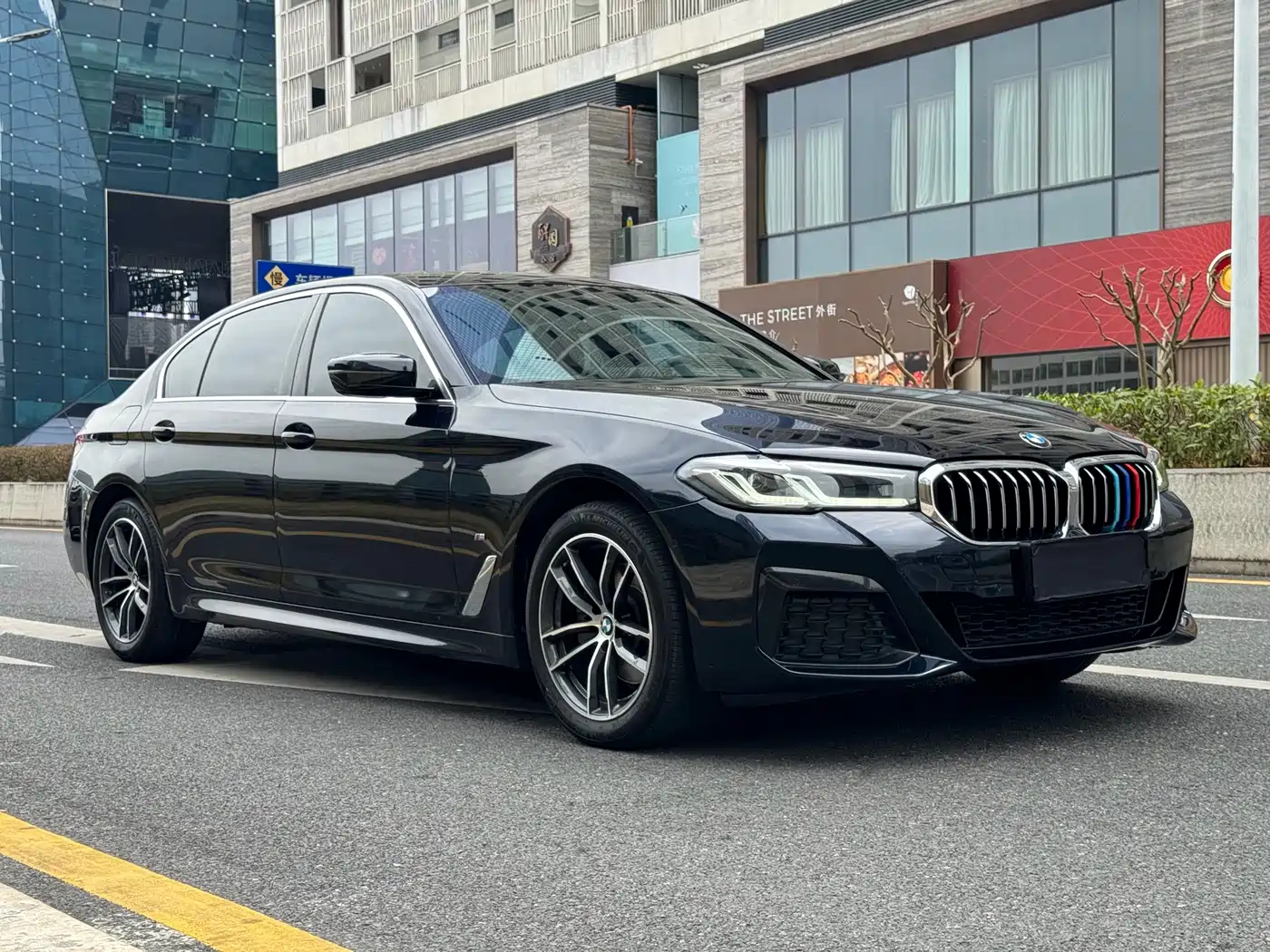 BMW 5 Series 2022 Facelift 525Li M Sport Package фото 3