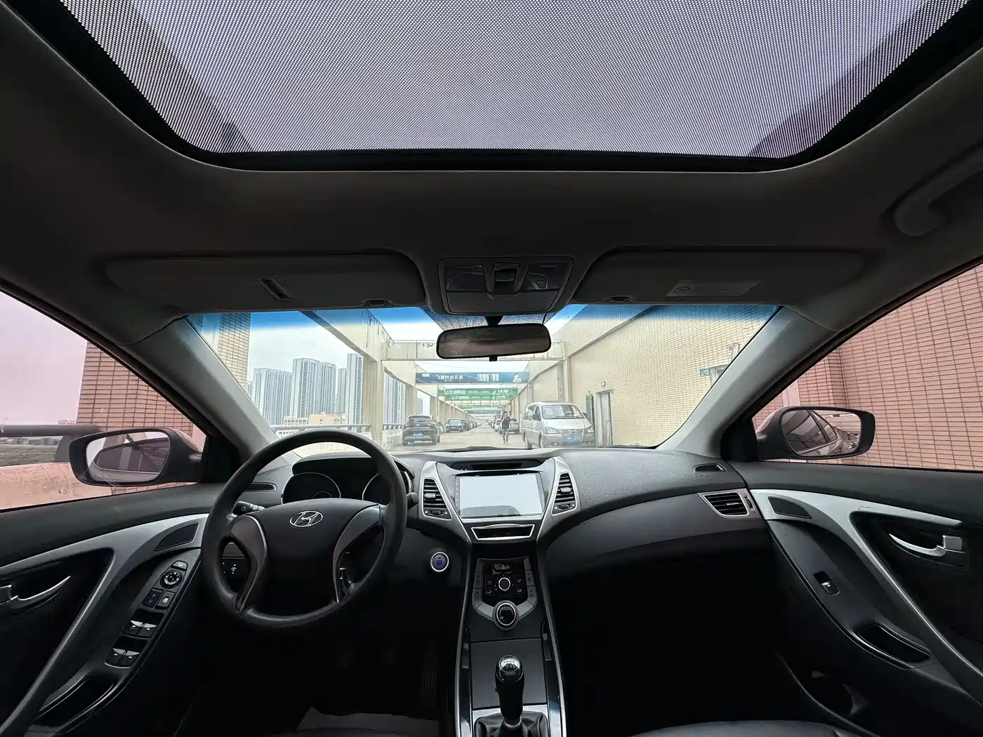 Hyundai Langdong 2015 1.6L Manual Premium фото 12