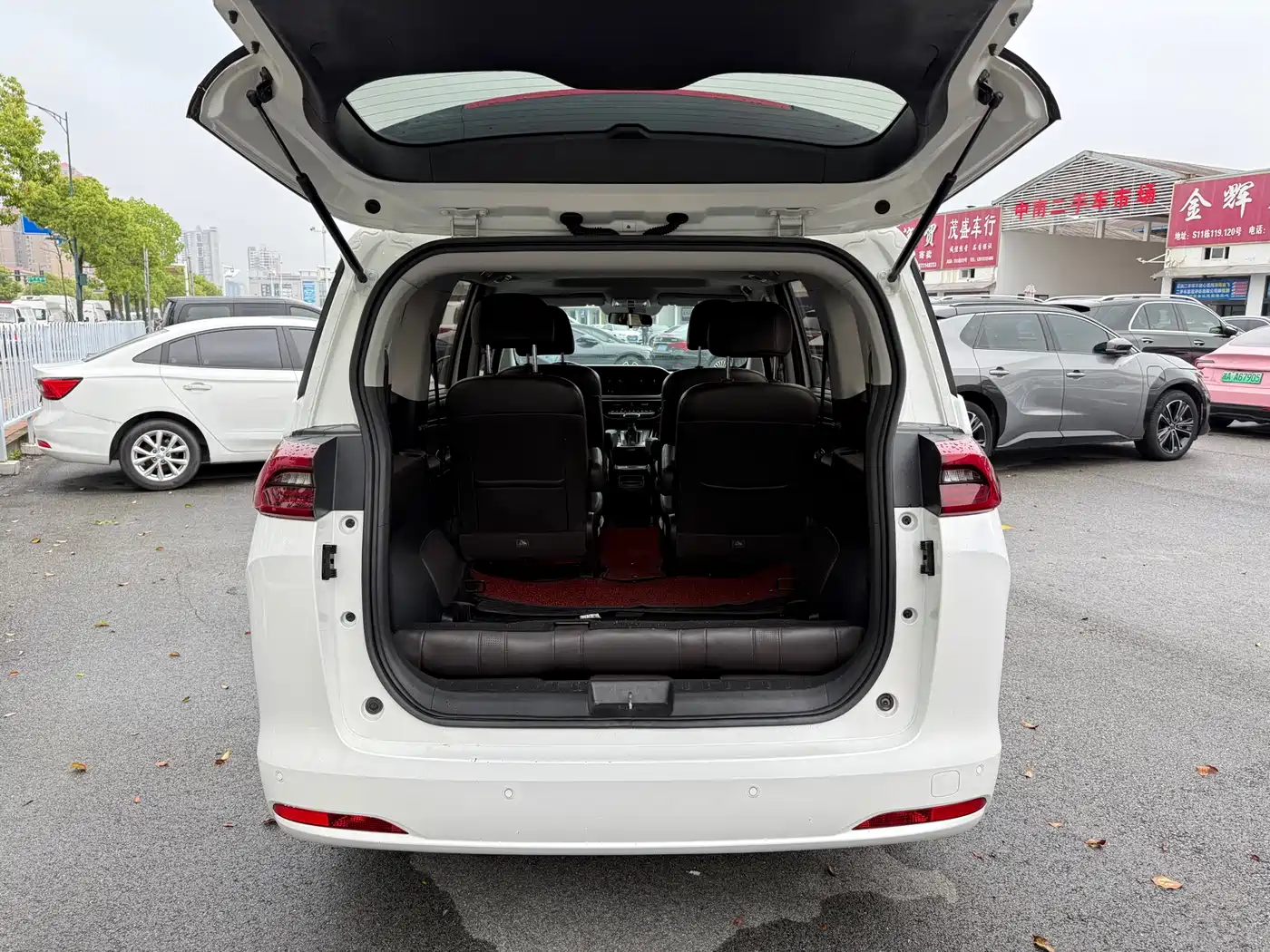 GAC Trumpchi Trumpchi M6 2019 270T Automatic Luxury (7-seater) China V фото 11