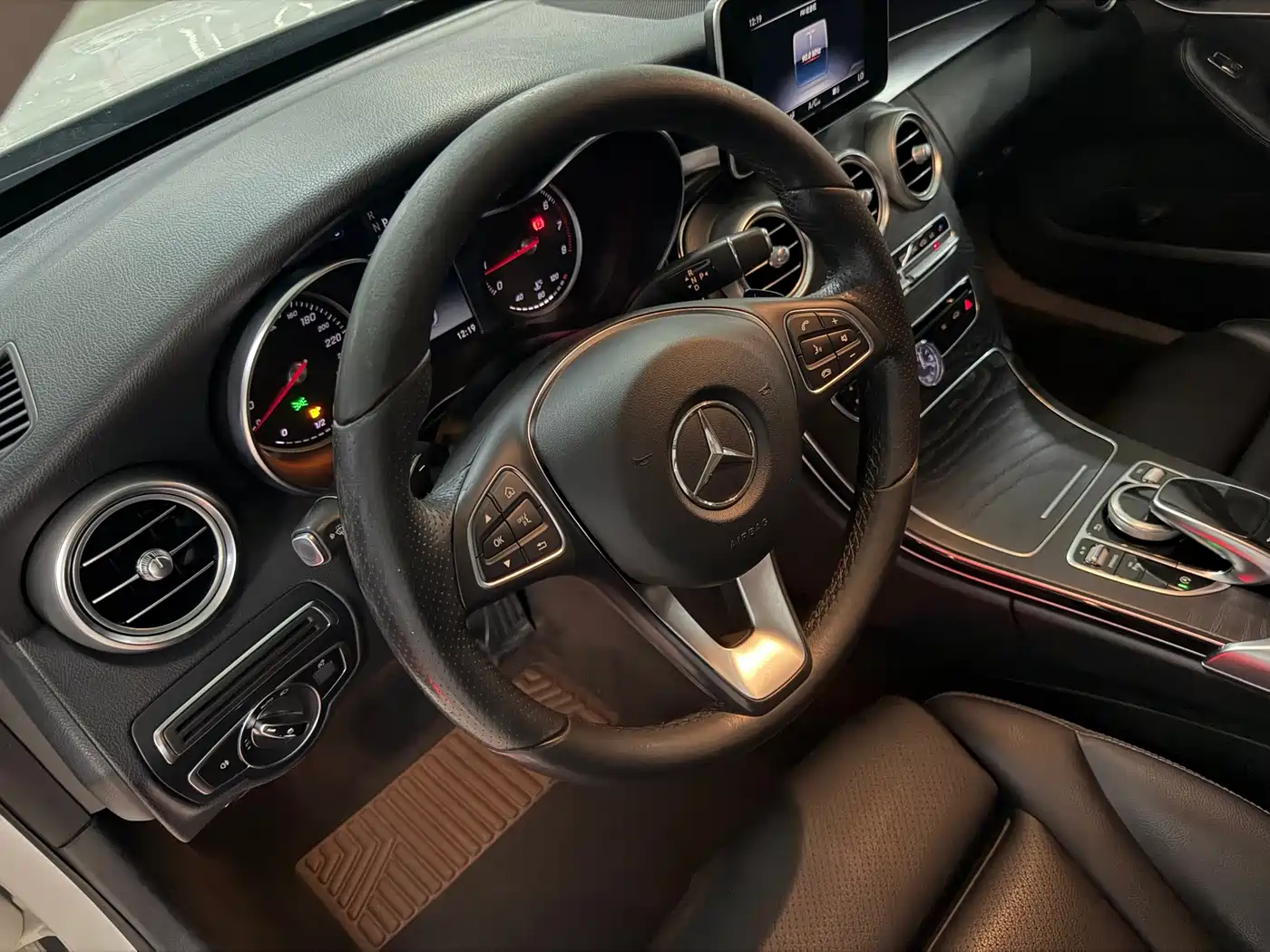 Фото 4 - Mercedes-Benz C-Class (Import)