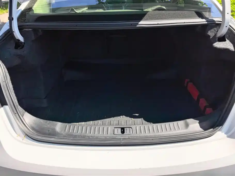 Chevrolet Malibu 2018 530T Automatic Luxury Edition фото 4