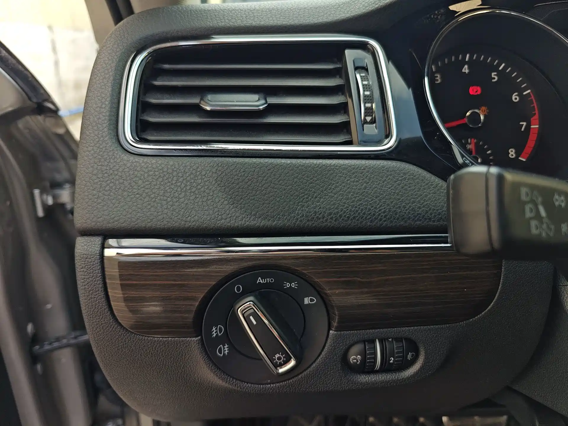 Фото 30 - Volkswagen Sagitar